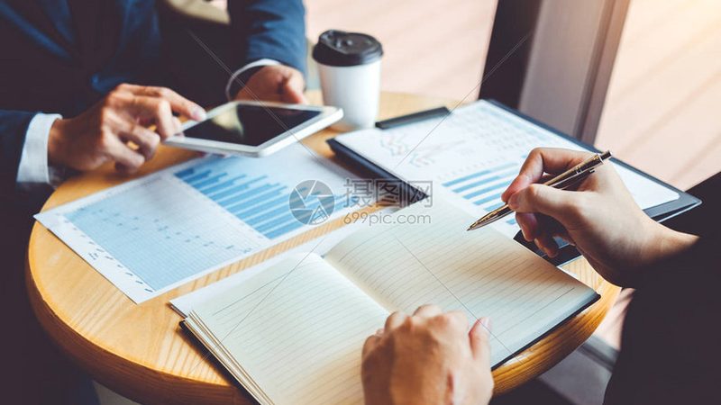 战略咨询实施费用报价：揭秘企业决策背后的考量因素